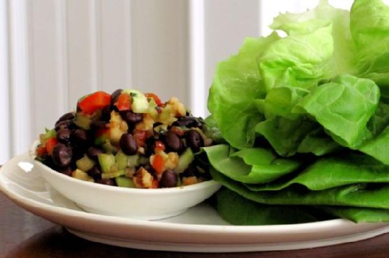 Spicy Black Bean Lettuce Wraps