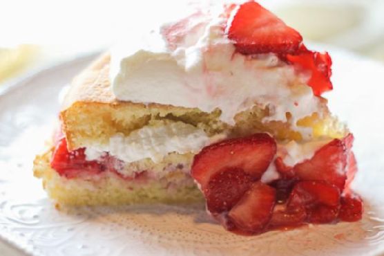 Strawberries and Cream Cake