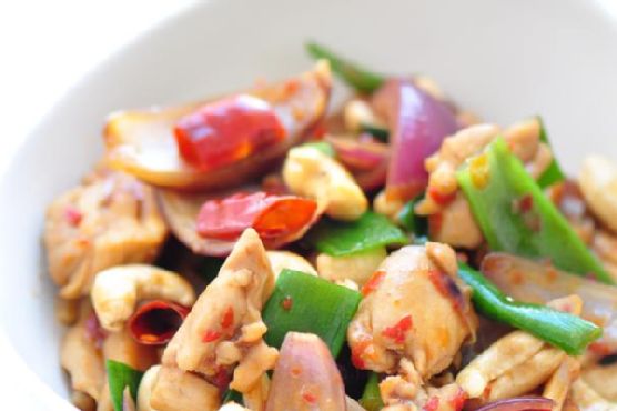 Thai Stir-Fry Chicken With Cashew Nuts Thai Stir-Fry Chicken With Cashew Nuts