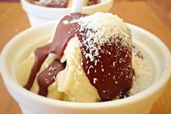 The Ultimate Frozen Coconut ‘Ice Cream’ with Hard Shell Chocolate Sauce The Ultimate Frozen Coconut ‘Ice Cream’ with Hard Shell Chocolate Sauce