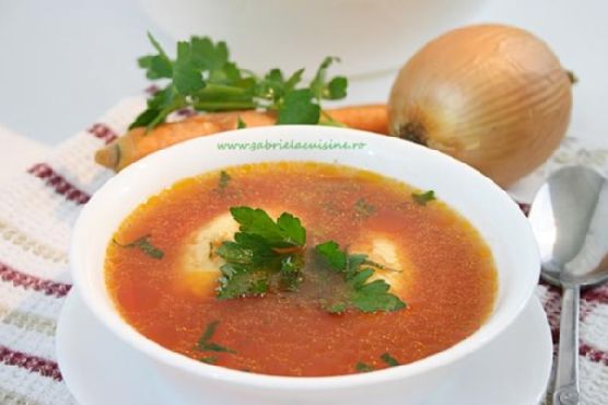 Tomato soup with dumplings