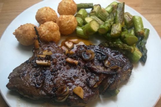 Entrecote Steak with Asparagus