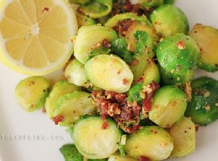 Brussel Sprouts in Bacon and Garlic Sauce