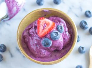 Four-Ingredient Blueberry Frozen Yogurt