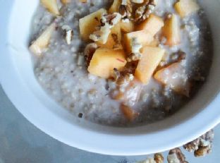 Peaches & Coconut Cream Steel Cut Oatmeal